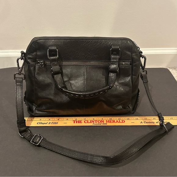 Elliott Lucca Black Leather Handbag Purse - Picture 2 of 8